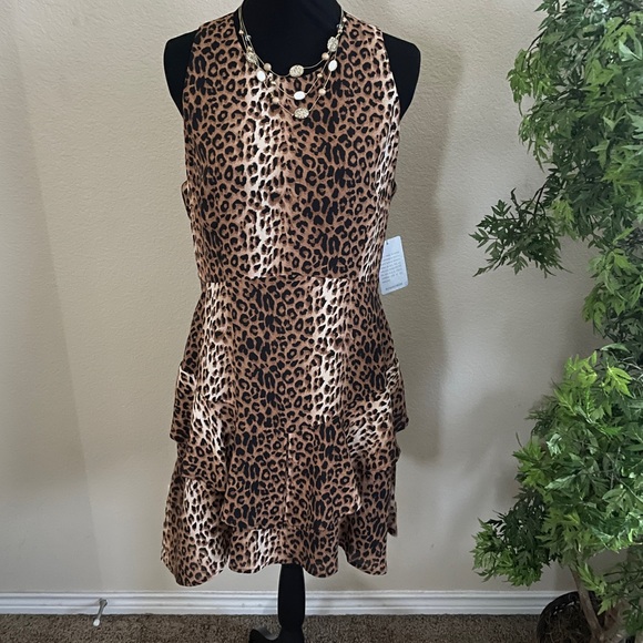 Cheetah print sleeveless dress - Picture 1 of 4